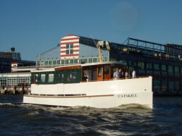 NYC motor yacht Catskill starboard